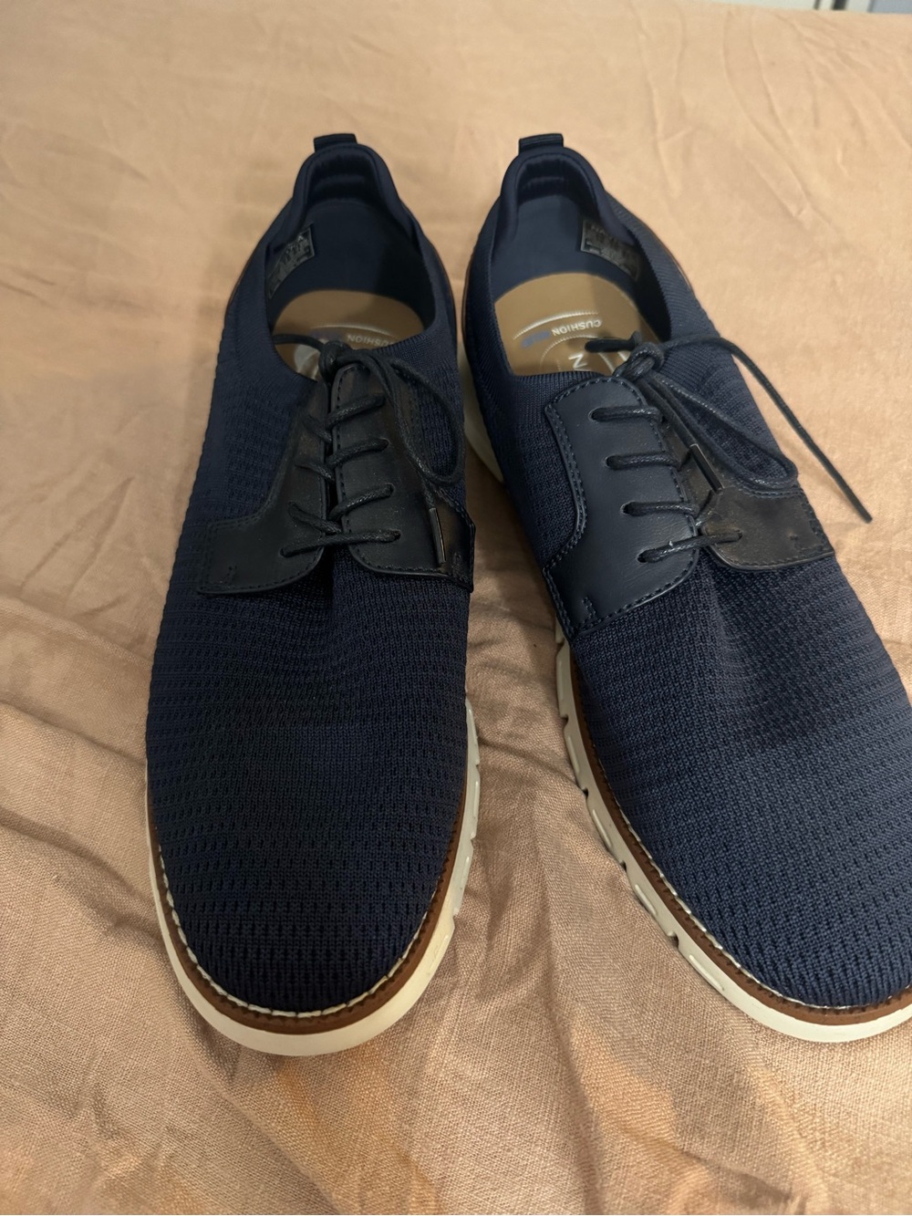 Nautica Men’s Navy Knit Lace-Up Oxfords with White Sole